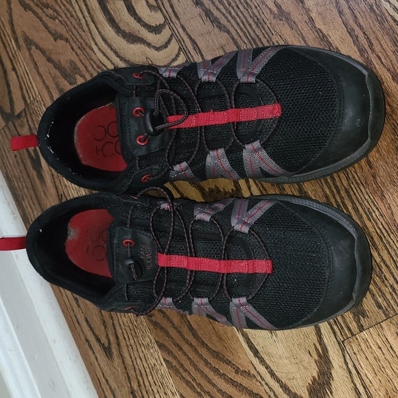 Men's Ocean + Coast ATHLVENT sneakers size 10 - Picture 1 of 8